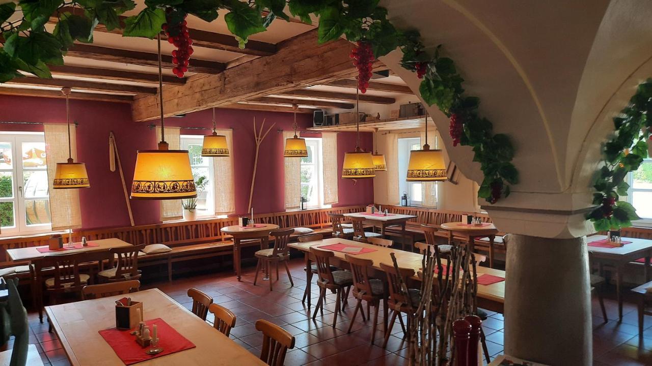 Der Heurige Im Gasthaus Zum Loewen Freising Exterior foto