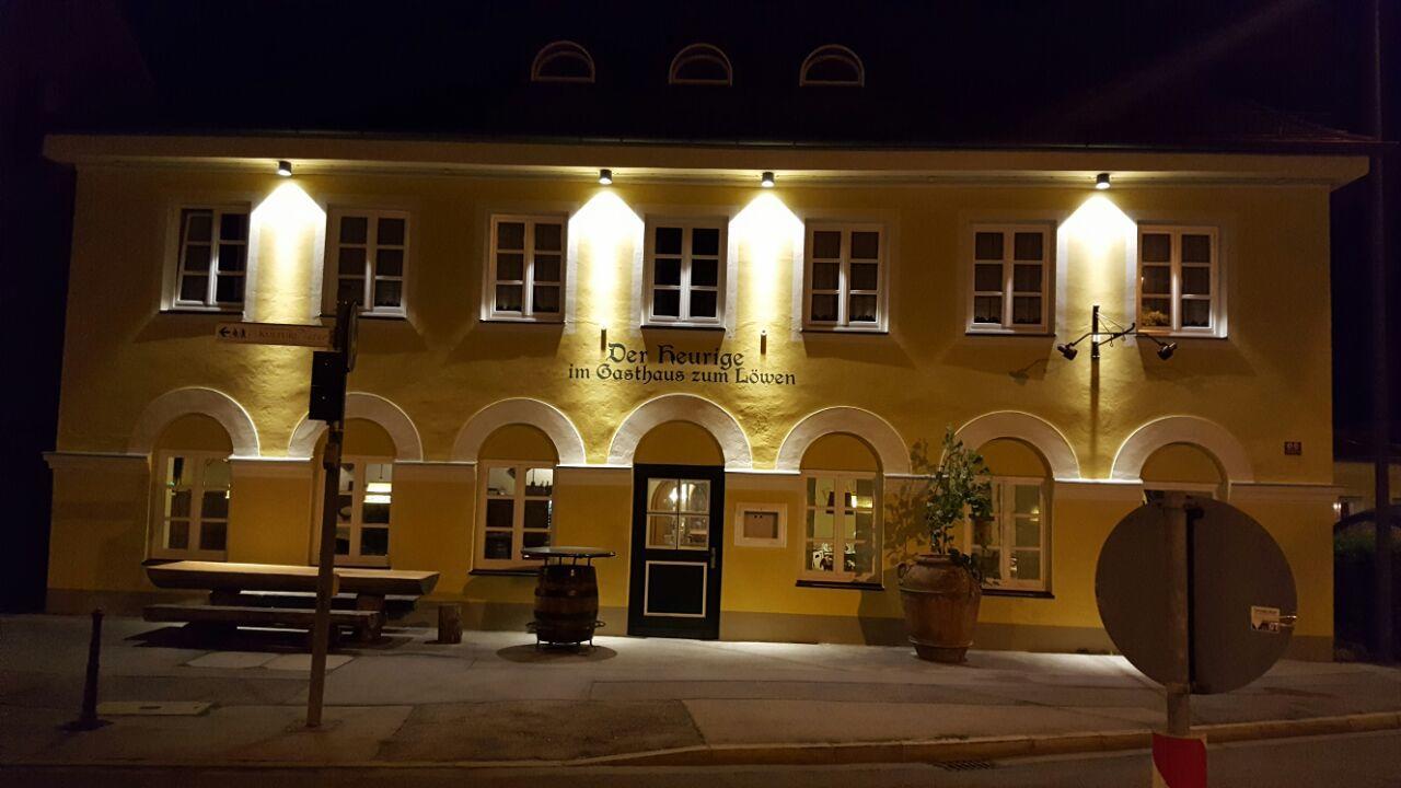Der Heurige Im Gasthaus Zum Loewen Freising Exterior foto